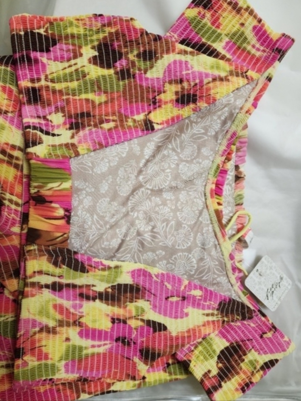 Free People NWT free-est Darcy Smocked Swim Top - Medium - Picture 5 of 5